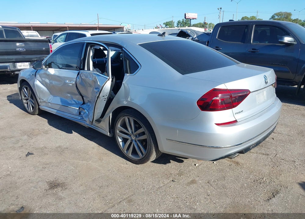 2017 VOLKSWAGEN PASSAT 1.8T R-LINE VIN: 1VWDT7A3XHC052818