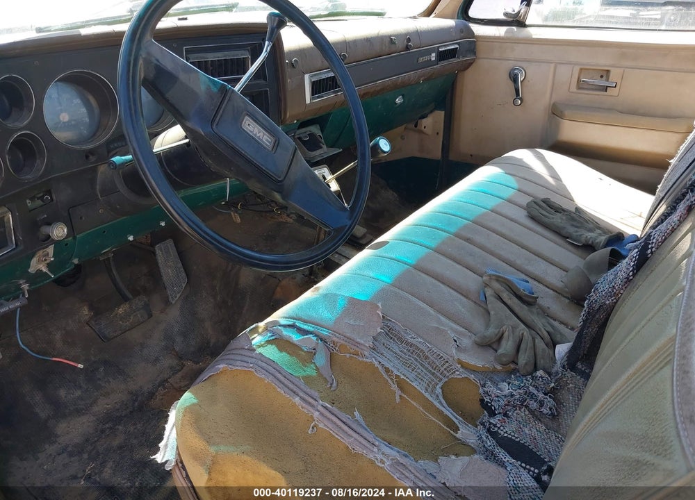 1982 GMC K2500 VIN: 1GTGK24MXCJ505091