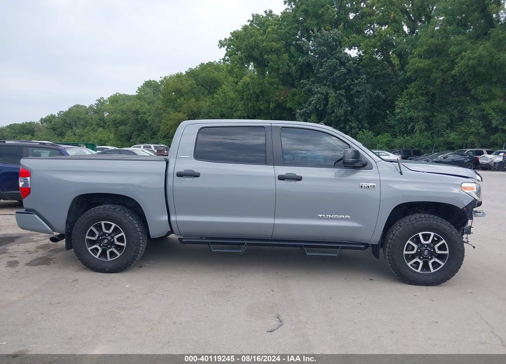 2018 TOYOTA TUNDRA LIMITED 5.7L V8 VIN: 5TFHW5F12JX761555