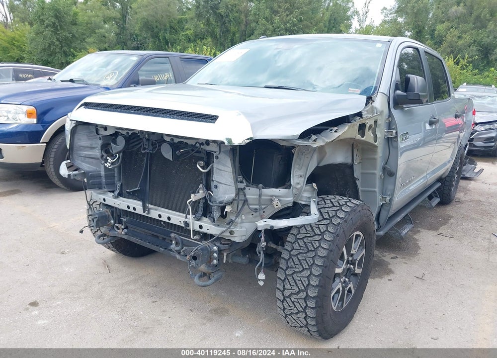 2018 TOYOTA TUNDRA LIMITED 5.7L V8 VIN: 5TFHW5F12JX761555