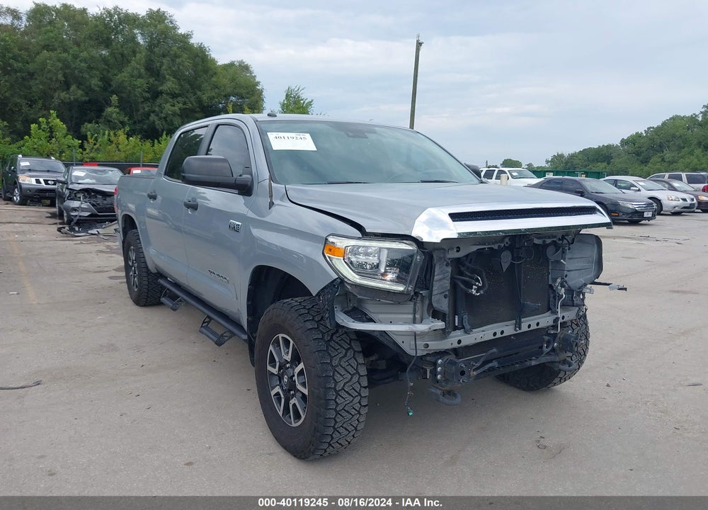 2018 TOYOTA TUNDRA LIMITED 5.7L V8 VIN: 5TFHW5F12JX761555