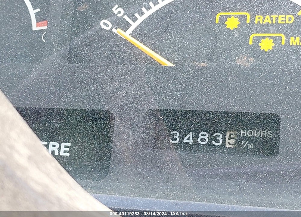1994 JOHN DEERE TRACTOR VIN: M008708130277