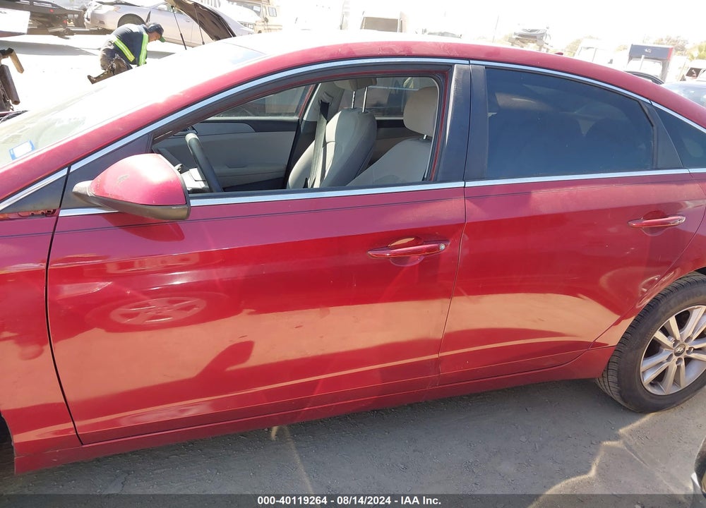 2016 HYUNDAI SONATA SE VIN: 5NPE24AF1GH314182