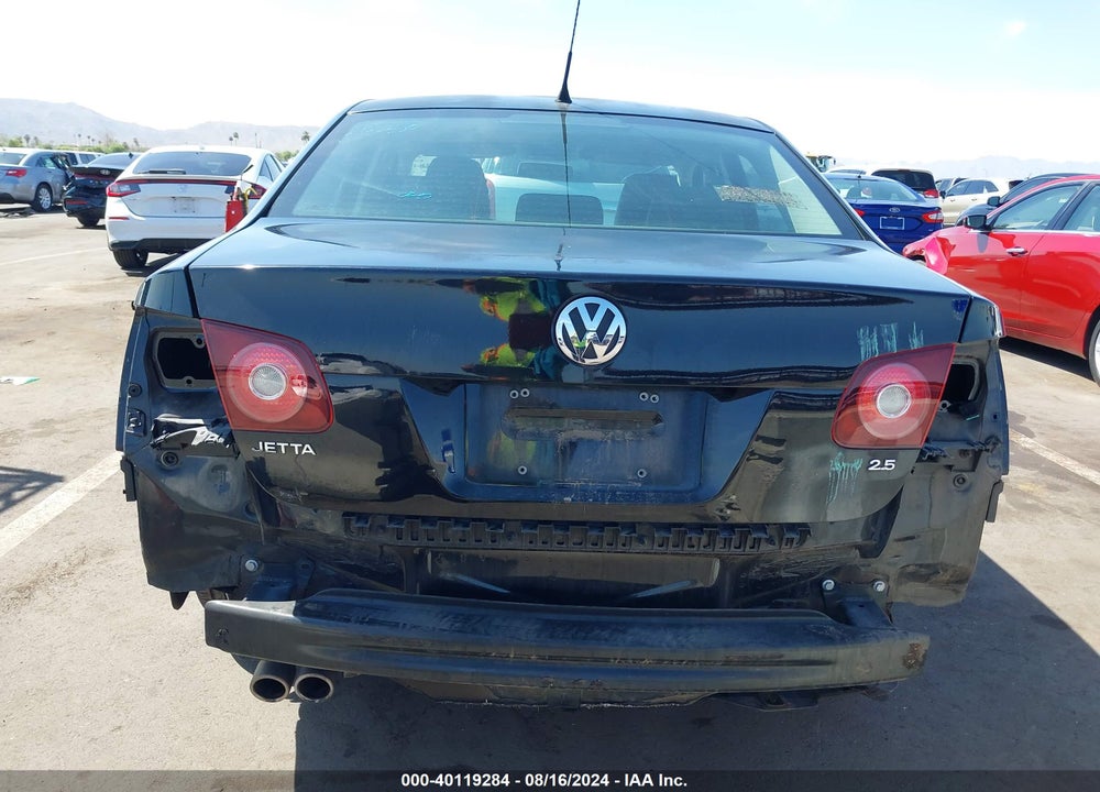 2010 VOLKSWAGEN JETTA LIMITED EDITION VIN: 3VWAZ7AJ1AM121903
