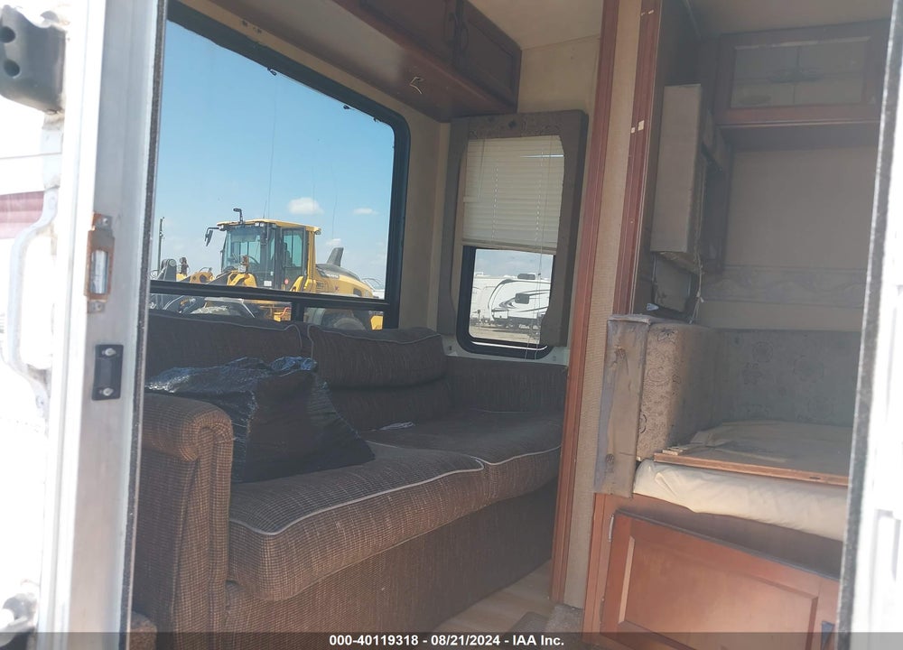 2014 PALOMINO PUMA VIN: 4X4FPUA24EP048283