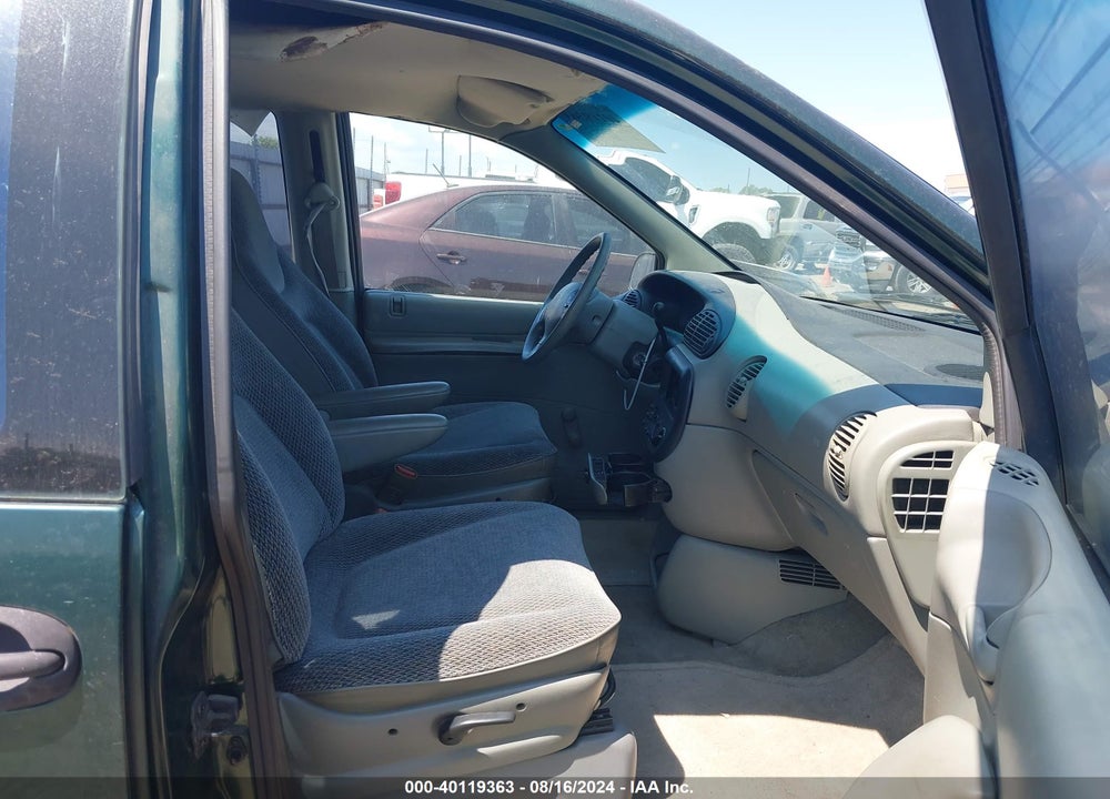 1996 DODGE CARAVAN VIN: 2B4FP25B9TR620218