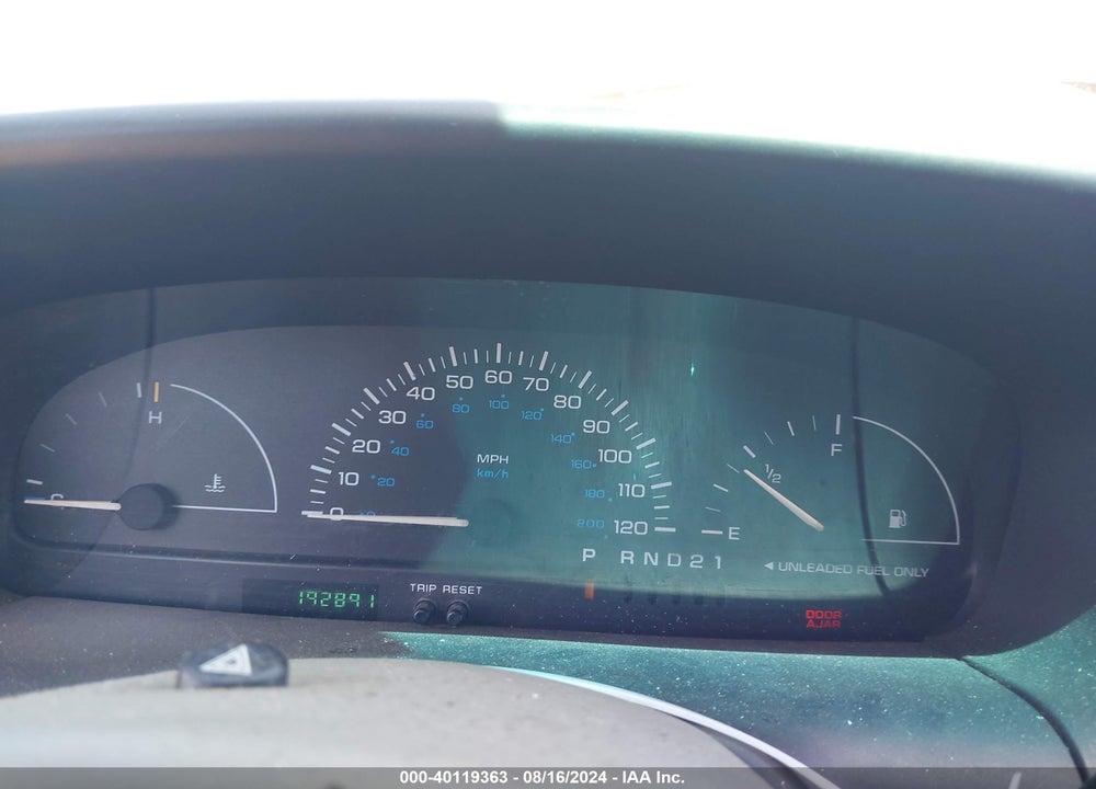 1996 DODGE CARAVAN VIN: 2B4FP25B9TR620218