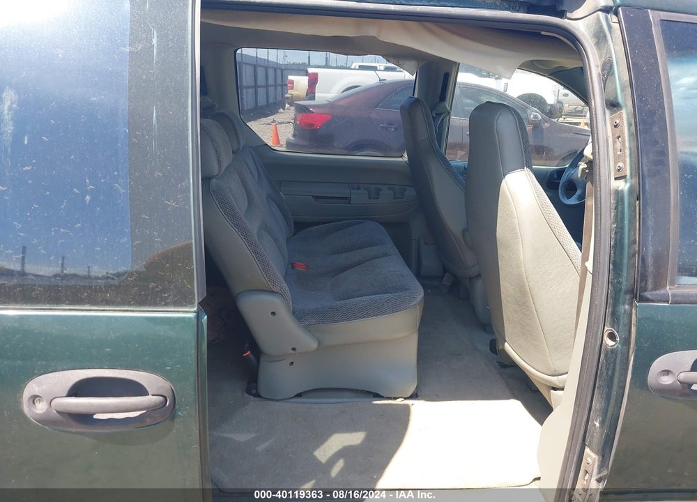 1996 DODGE CARAVAN VIN: 2B4FP25B9TR620218