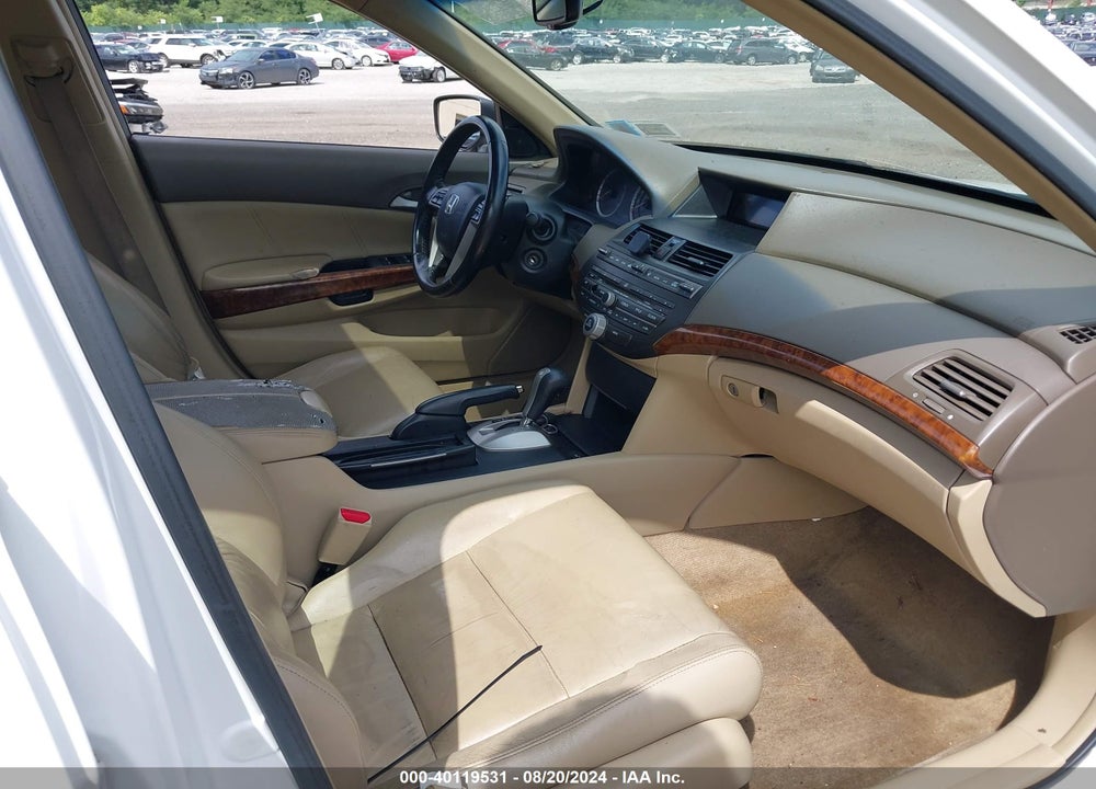 2009 HONDA ACCORD 2.4 EX-L VIN: 1HGCP26829A114026