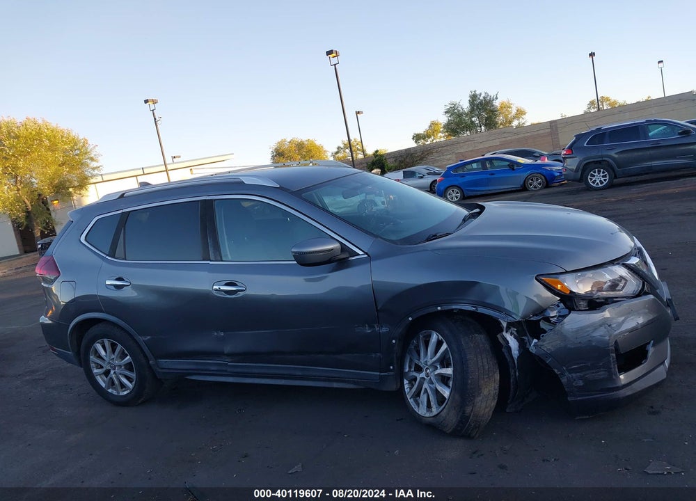 2018 NISSAN ROGUE SV VIN: KNMAT2MV9JP532532