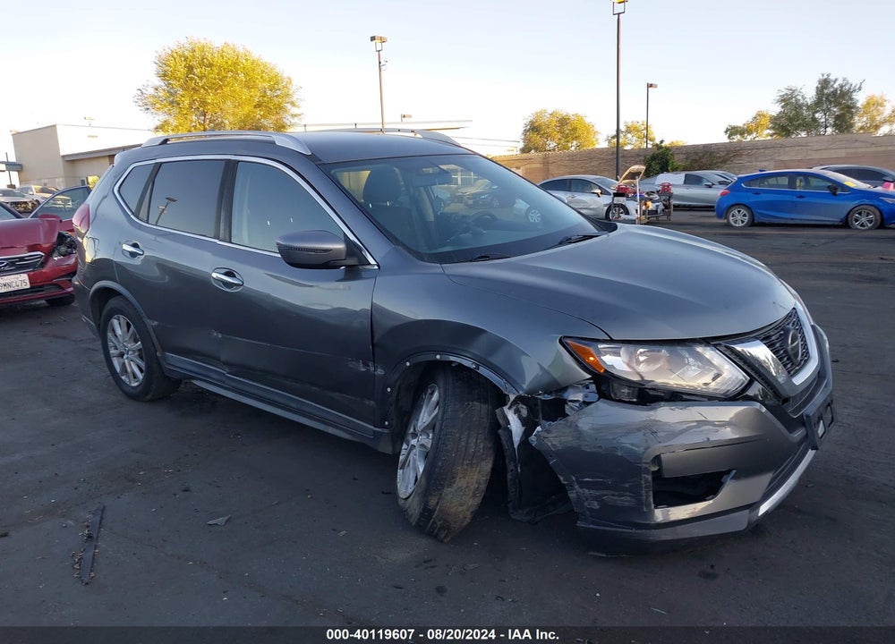 2018 NISSAN ROGUE SV VIN: KNMAT2MV9JP532532