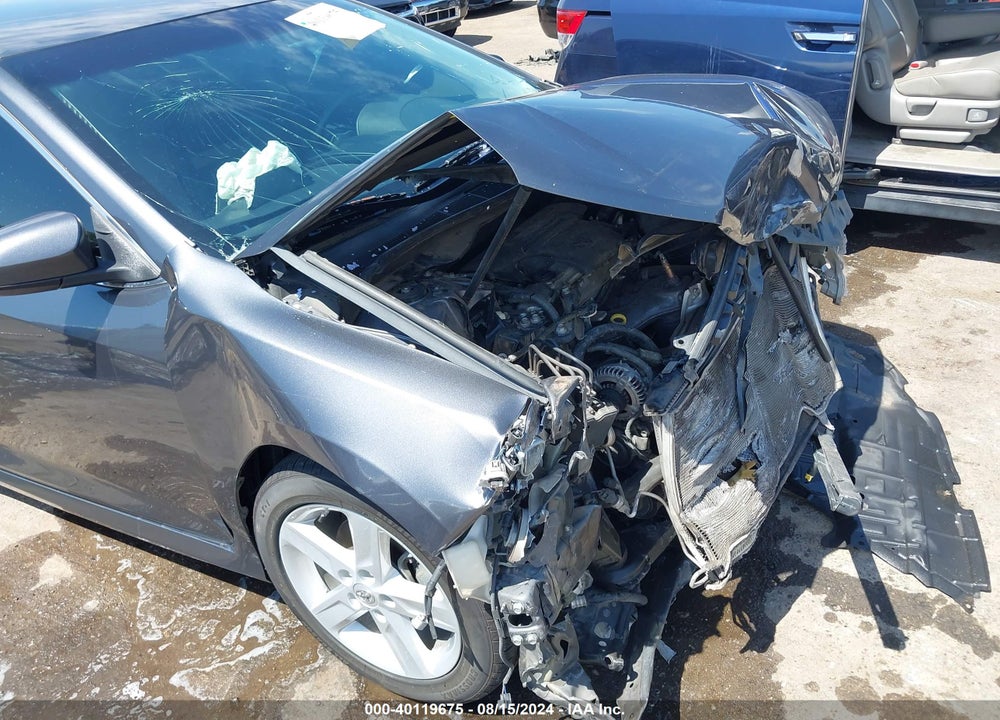 2013 TOYOTA CAMRY SE VIN: 4T1BF1FK3DU229899