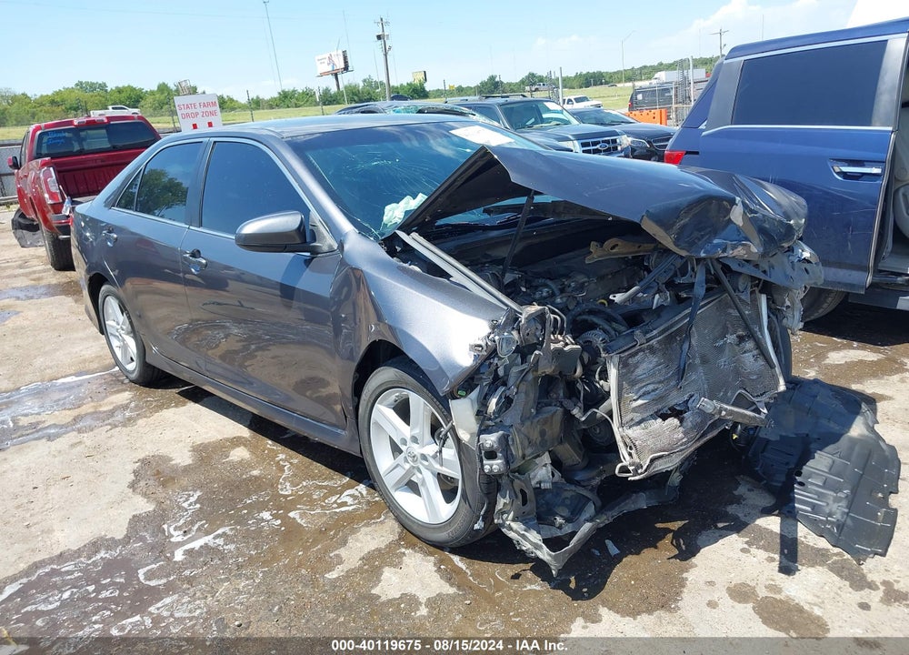 2013 TOYOTA CAMRY SE VIN: 4T1BF1FK3DU229899