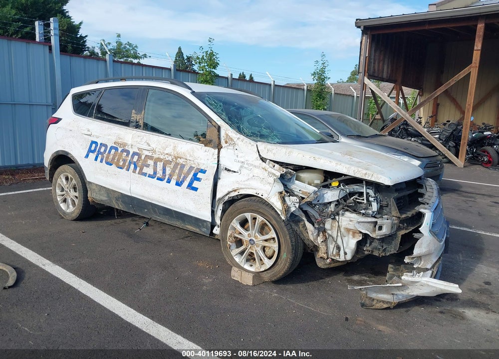 2018 FORD ESCAPE SE VIN: 1FMCU0GD0JUD31015