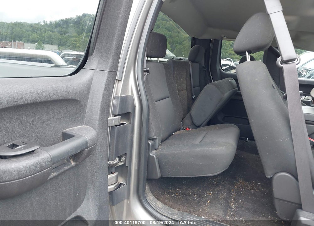 2013 CHEVROLET SILVERADO 1500 LT VIN: 1GCRKSE77DZ267902