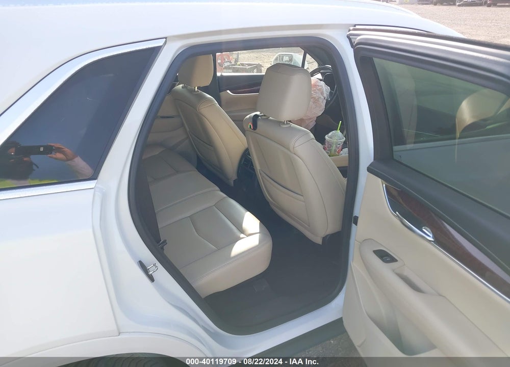 2019 CADILLAC XT5 LUXURY VIN: 1GYKNDRS9KZ272464