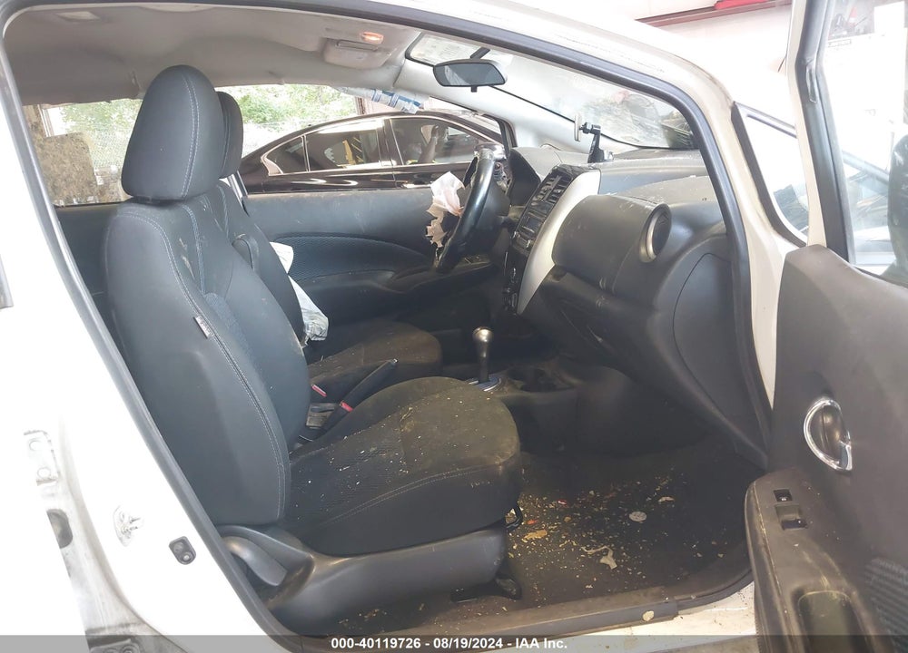 2015 NISSAN VERSA NOTE SV VIN: 3N1CE2CP5FL389221
