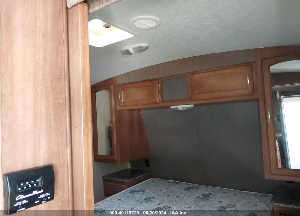 2015 KEYS SPRINGDALE VIN: 4YDT28728F3103345