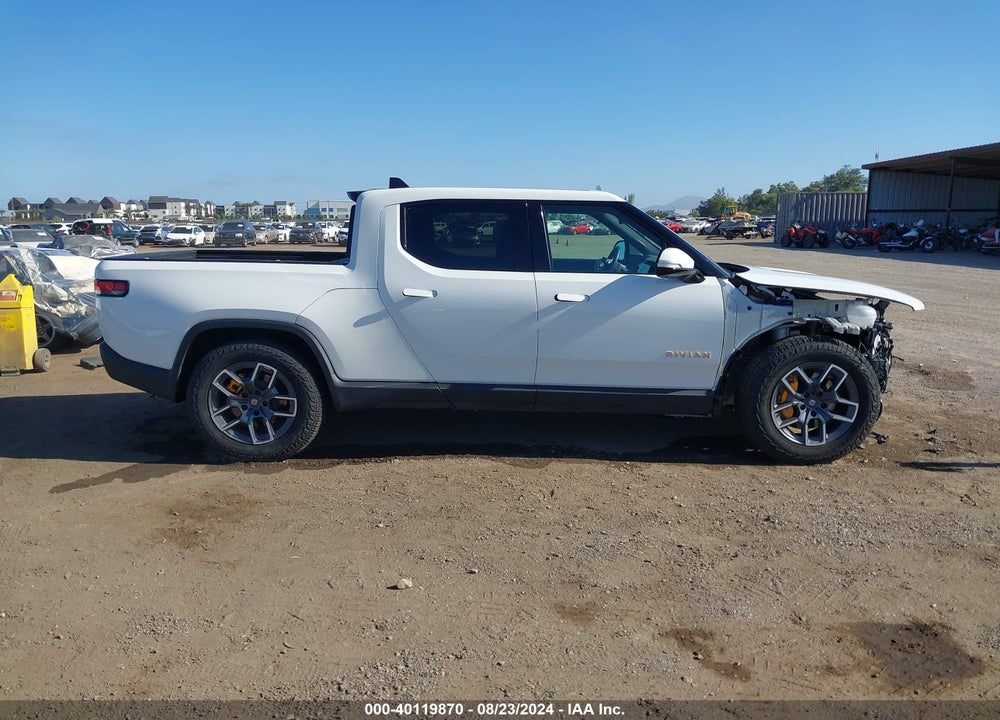 2022 RIVIAN R1T ADVENTURE VIN: 7FCTGAAA7NN013094