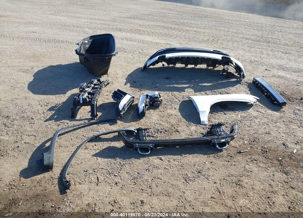 2022 RIVIAN R1T ADVENTURE VIN: 7FCTGAAA7NN013094