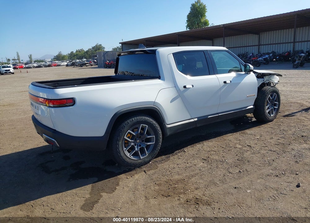 2022 RIVIAN R1T ADVENTURE VIN: 7FCTGAAA7NN013094