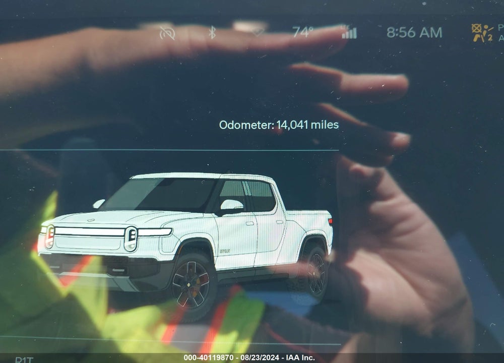 2022 RIVIAN R1T ADVENTURE VIN: 7FCTGAAA7NN013094
