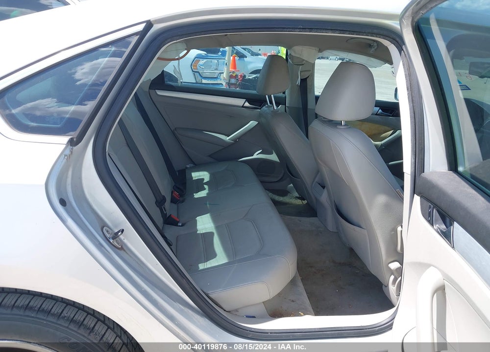 2012 VOLKSWAGEN PASSAT SE W/SUNROOF VIN: 1VWBH7A33CC106185