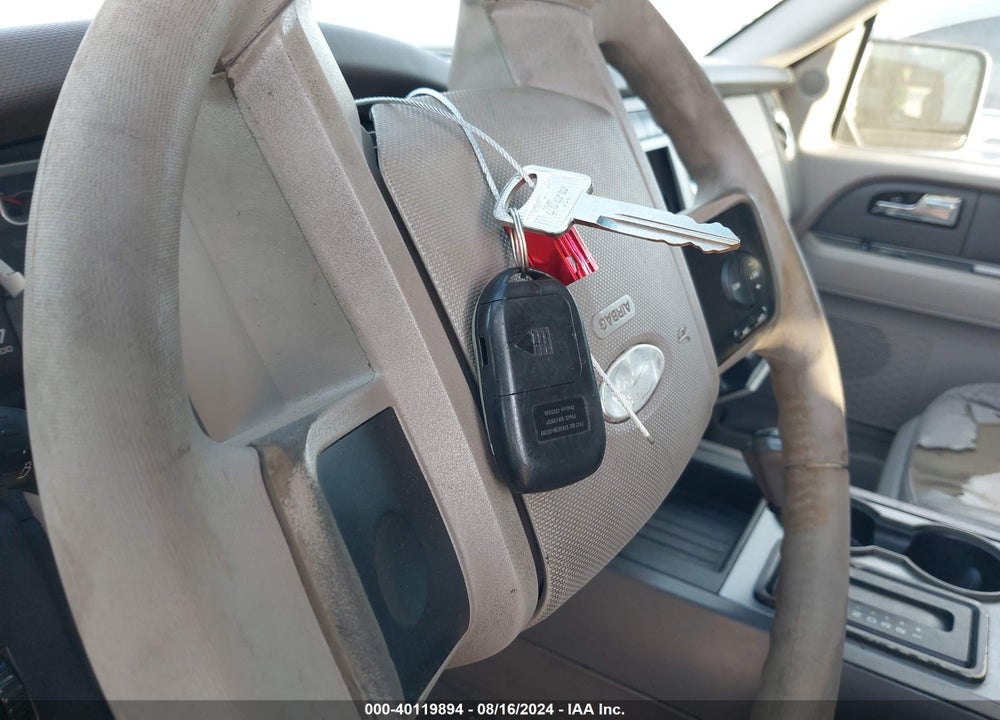 2007 FORD EXPEDITION XLT VIN: 1FMFU155X7LA41670