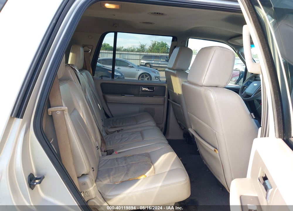 2007 FORD EXPEDITION XLT VIN: 1FMFU155X7LA41670