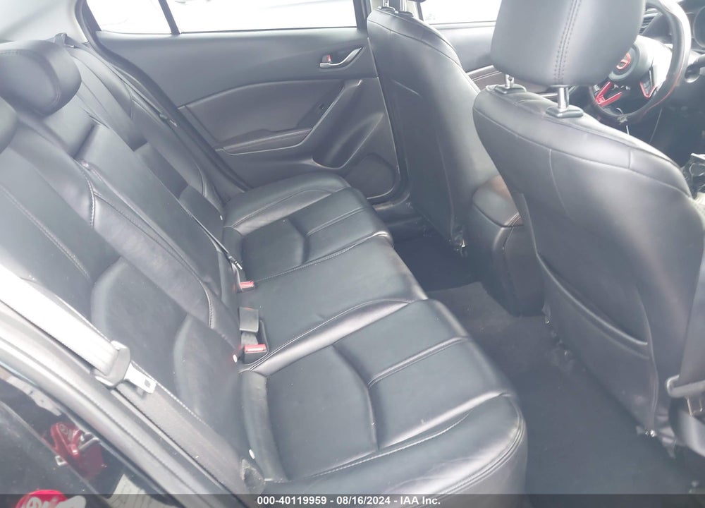 2018 MAZDA 3 TOURING VIN: 3MZBN1V32JM203101