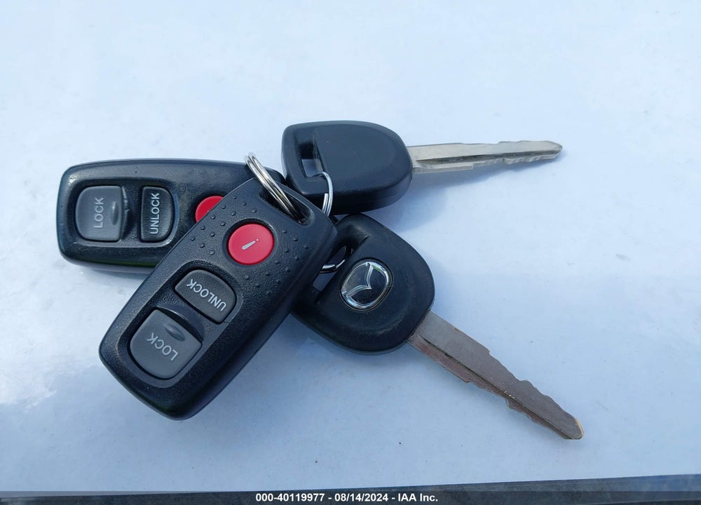2004 MAZDA 6 S VIN: 1YVHP84DX45N84968