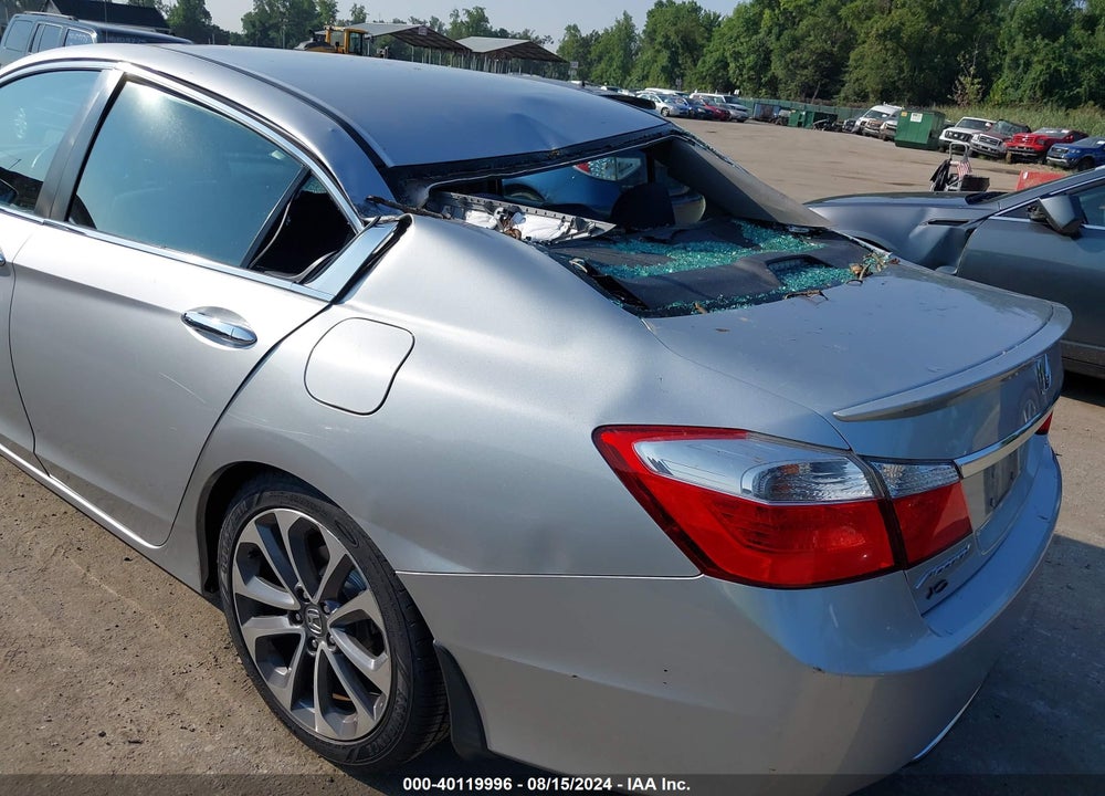 2015 HONDA ACCORD SPORT VIN: 1HGCR2F57FA151102