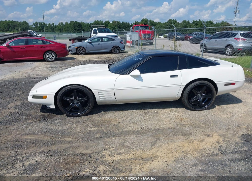 1991 CHEVROLET CORVETTE VIN: 1G1YY2382M5101132