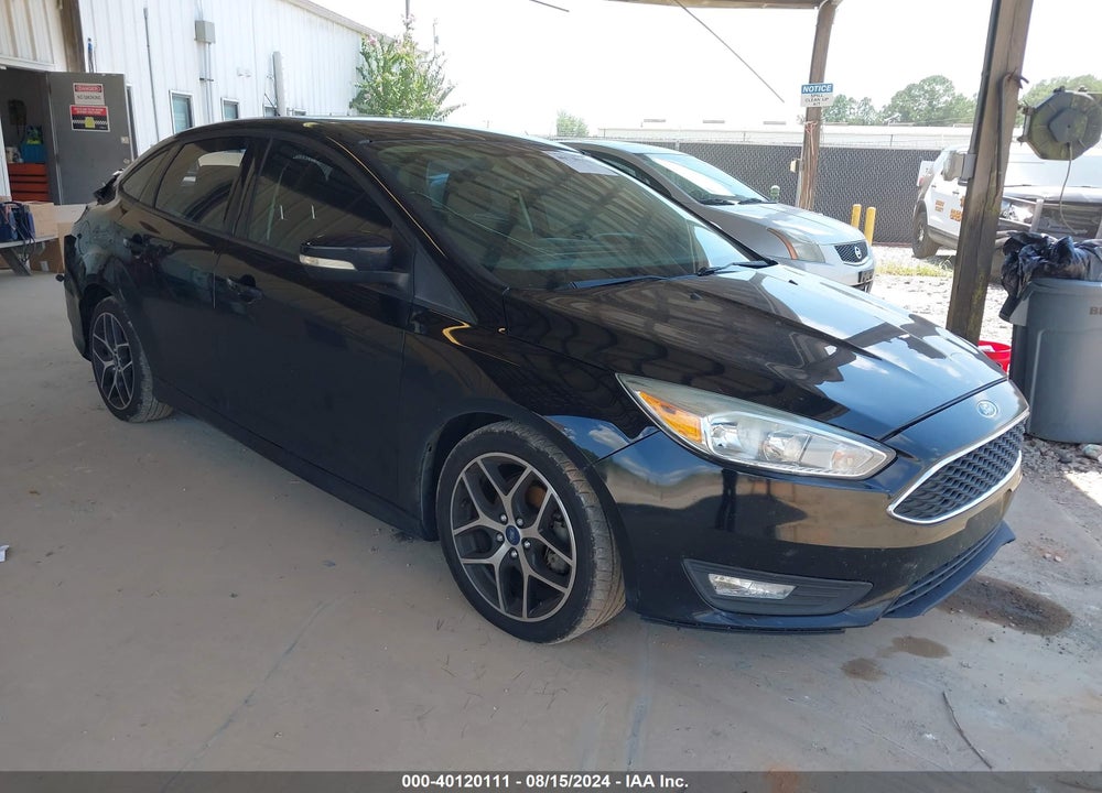 2016 FORD FOCUS SE VIN: 1FADP3F27GL261261