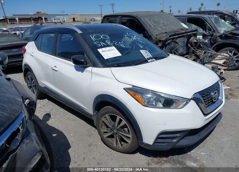 2018 NISSAN KICKS SV VIN: 3N1CP5CU5JL536972