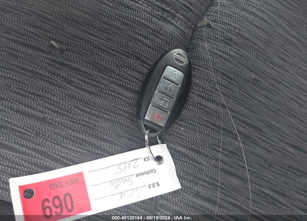 2015 NISSAN SENTRA VIN: 3N1AB7AP4FL629701