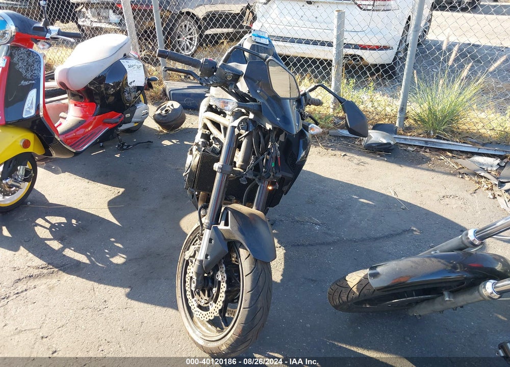 2017 KAWASAKI ZR900 VIN: JKAZR2A14HDA17451