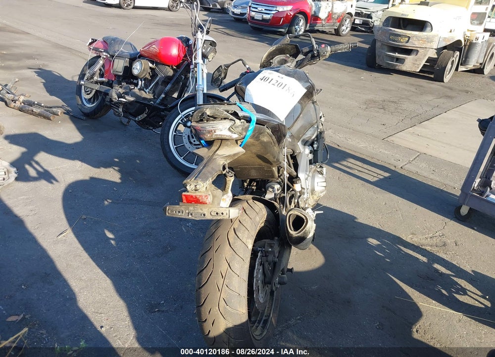 2017 KAWASAKI ZR900 VIN: JKAZR2A14HDA17451