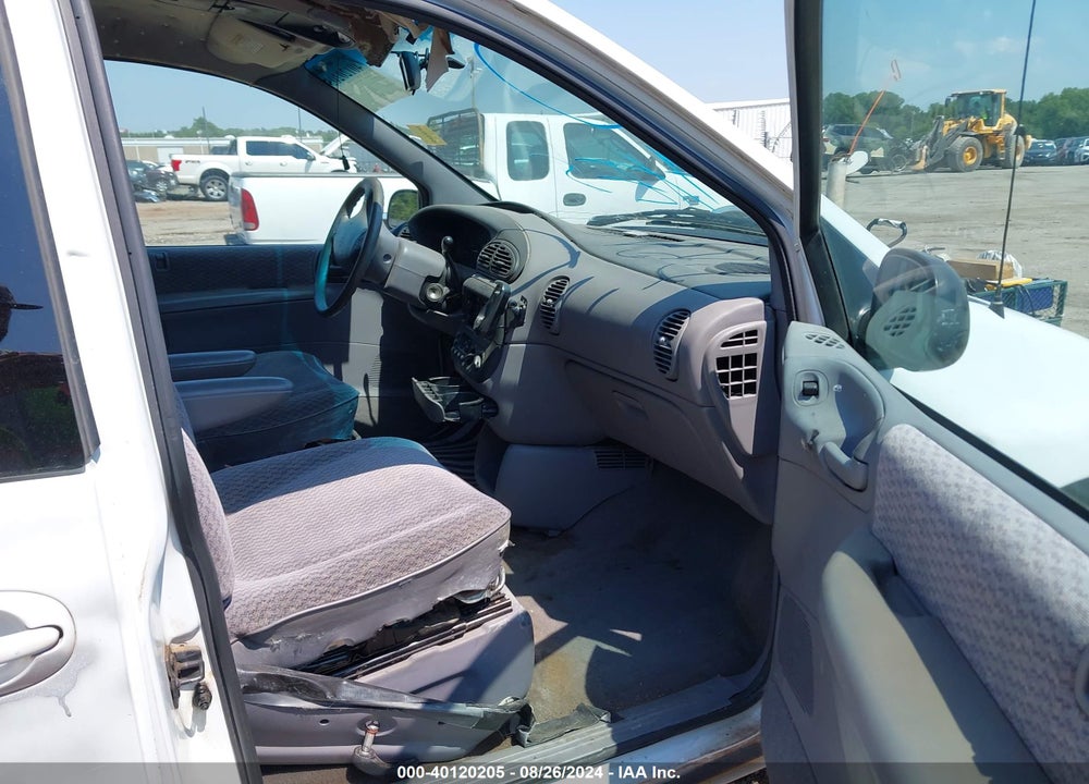 2000 PLYMOUTH GRAND VOYAGER SE VIN: 2P4GP44G8YR549712
