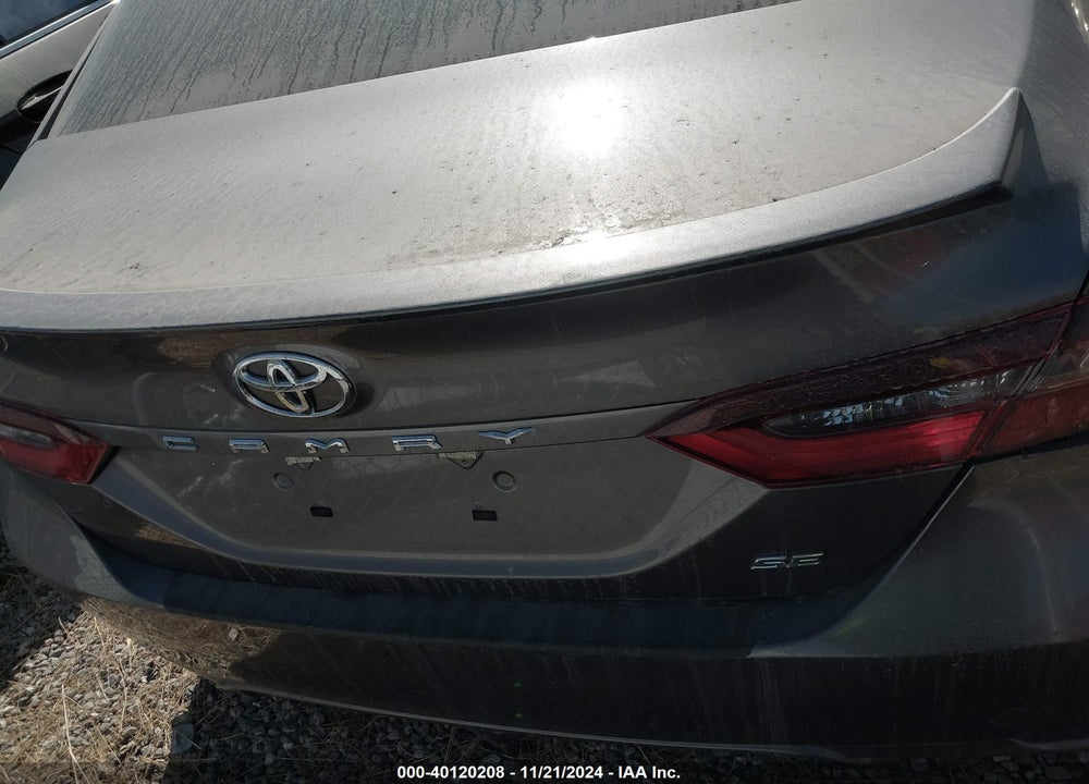 2022 TOYOTA CAMRY SE VIN: 4T1G11AK0NU654591