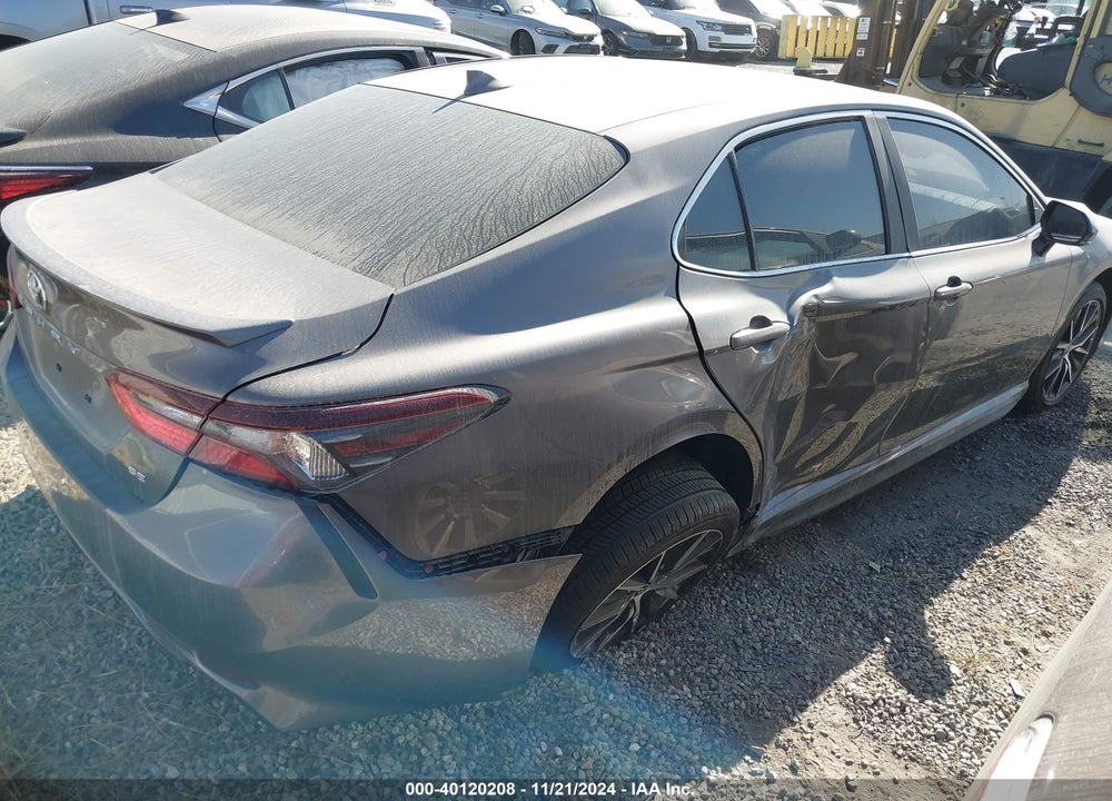2022 TOYOTA CAMRY SE VIN: 4T1G11AK0NU654591