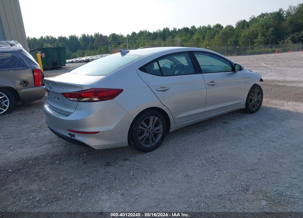 2018 HYUNDAI ELANTRA SEL VIN: 5NPD84LF6JH345278