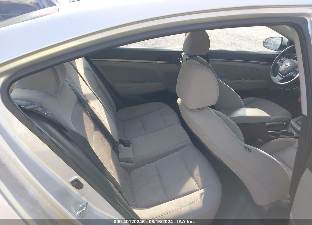 2018 HYUNDAI ELANTRA SEL VIN: 5NPD84LF6JH345278
