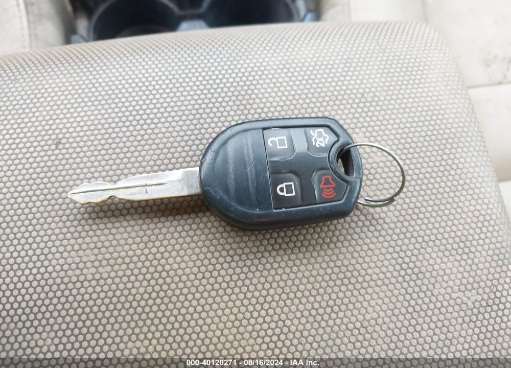 2011 FORD ESCAPE LIMITED VIN: 1FMCU0EG6BKB50401