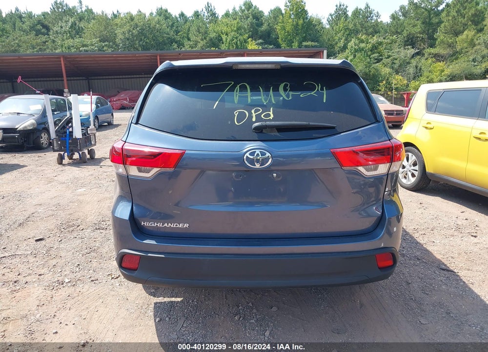2019 TOYOTA HIGHLANDER LE VIN: 5TDZZRFH2KS299747