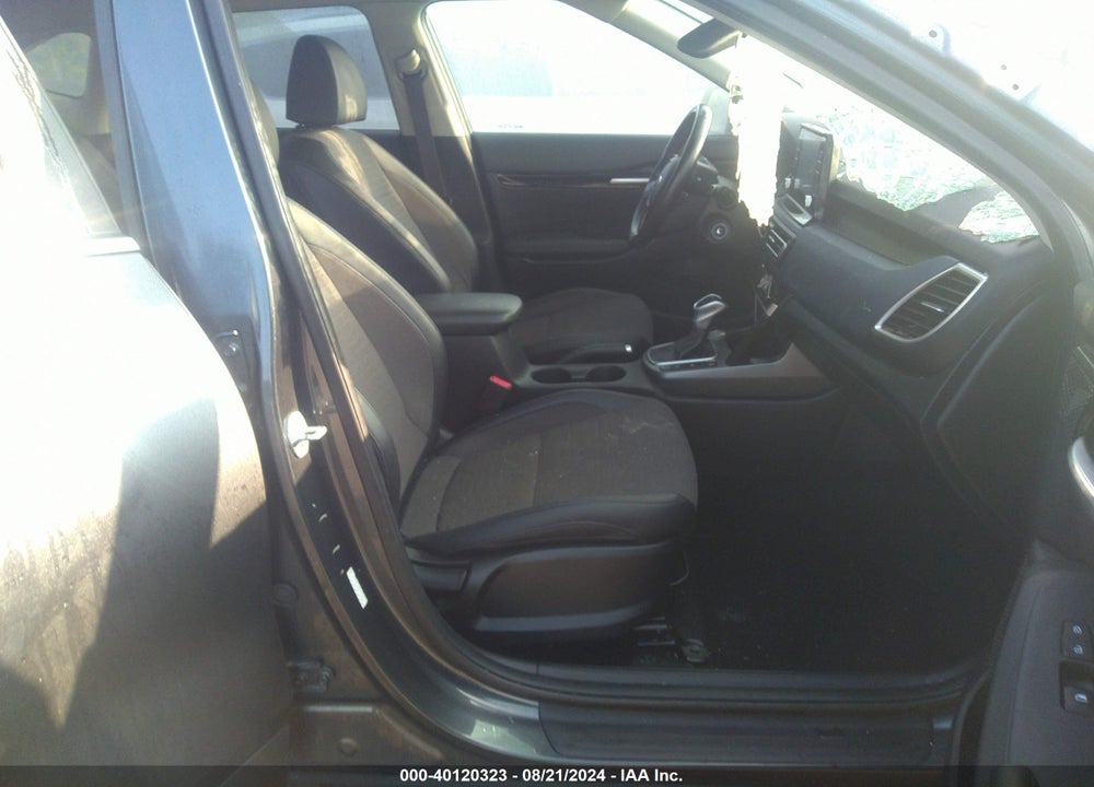 2021 KIA SELTOS S VIN: KNDEUCAA5M7145969
