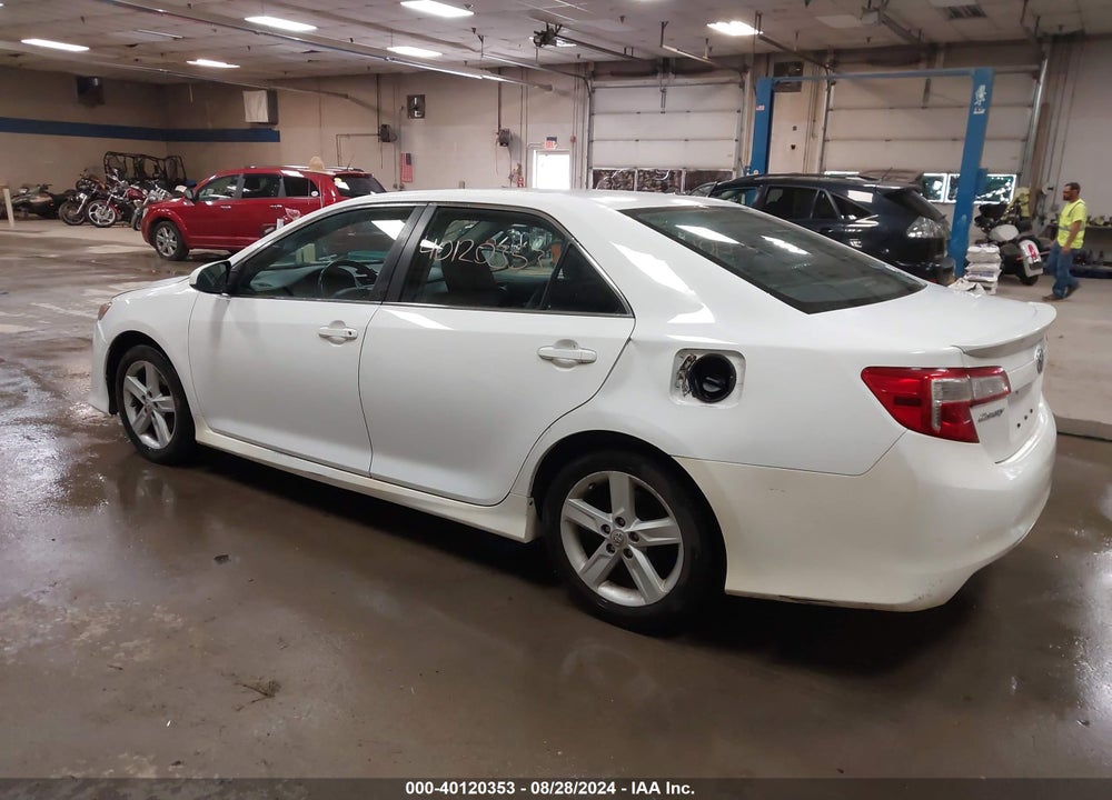 2012 TOYOTA CAMRY SE VIN: 4T1BF1FK6CU105303