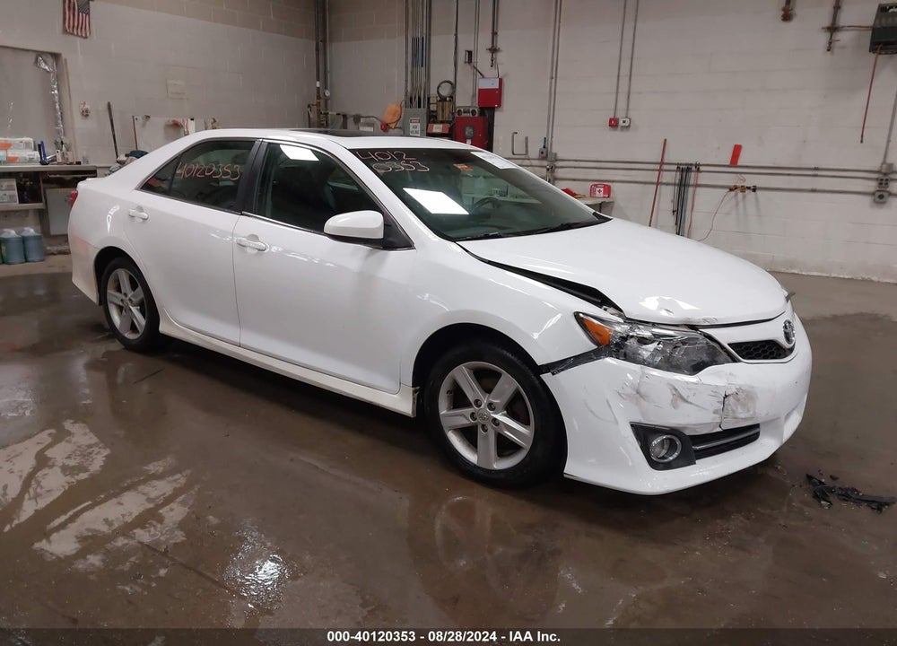 2012 TOYOTA CAMRY SE VIN: 4T1BF1FK6CU105303