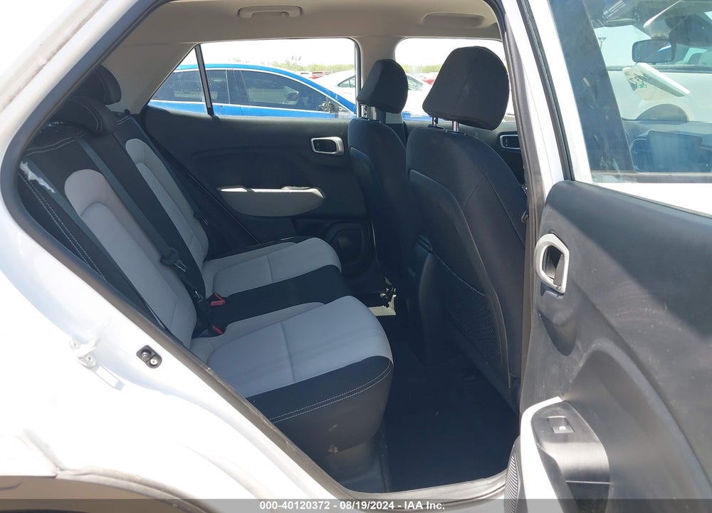 2021 HYUNDAI VENUE SEL VIN: KMHRC8A3XMU073179