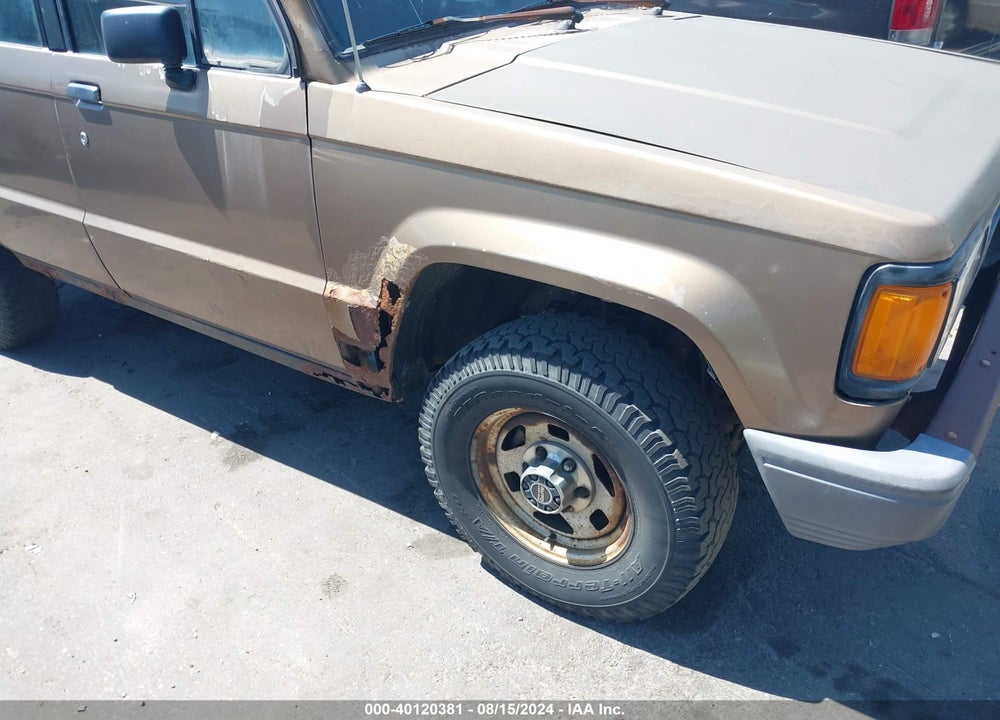 1990 ISUZU TROOPER VIN: LESCH58E8L6900412